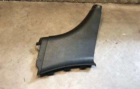 BMW Z4 E89 (B) pillar trim (top) 9129763