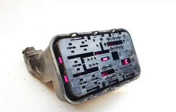 Volkswagen PASSAT B7 Sensor 1K0937700B