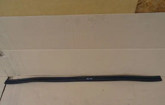 BMW X1 U11 Engine compartment rubber 9883425