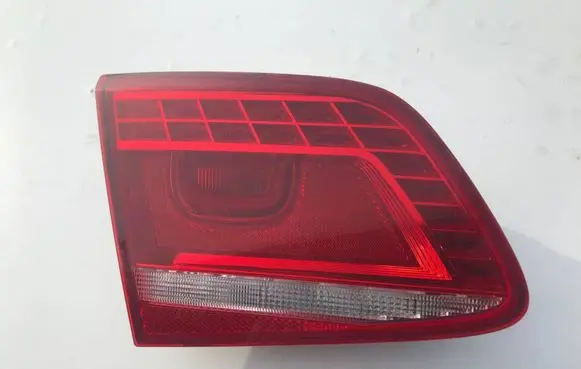 Volkswagen PASSAT B7 Tailgate rear/tail lights 179551