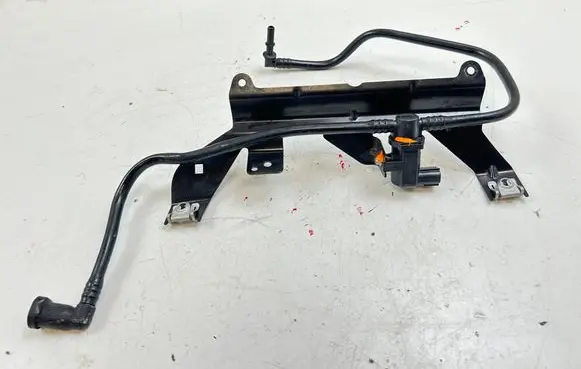 Jaguar XK - XKR Vacuum line/pipe/hose 4H2390915AB 6R839F933CA