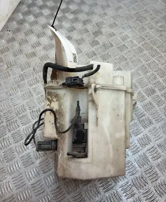 Volvo S80 Windshield washer fluid reservoir/tank 30784233