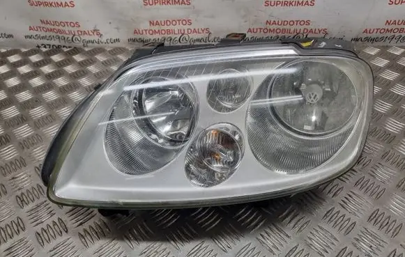 Volkswagen Touran I Headlight/headlamp 1T0941005R