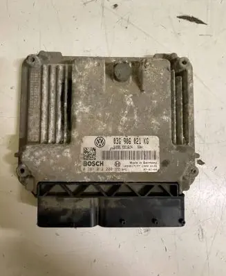 Volkswagen Golf V Engine control unit/module 03G906021KG 1039S17177 0281012200