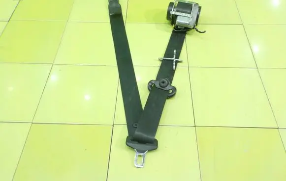 Ford Focus Front seatbelt BM5161294ADW BEZPIECZENSTWA