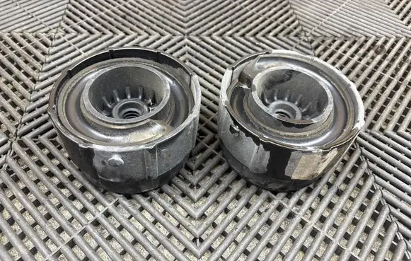 Porsche Panamera (970) Rear coil spring rubber mount 97033343131