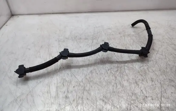 Volkswagen Golf VII Fuel return line/hose 