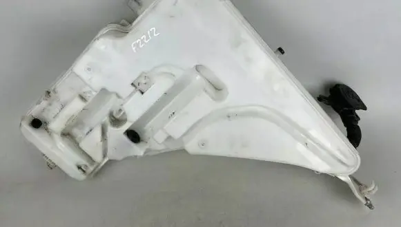 BMW 2 F22 F23 Windshield washer fluid reservoir/tank 7241679