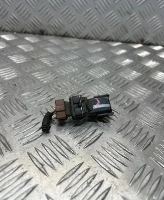 Mitsubishi Outlander Airbag deployment crash/impact sensor 8651a025