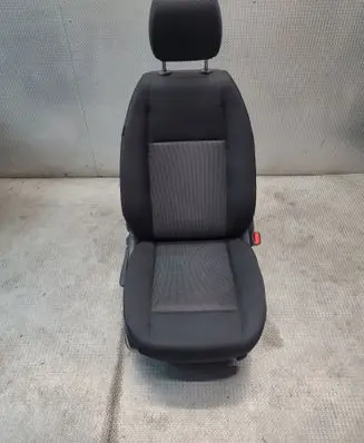 Mercedes-Benz CLA C118 X118 Front passenger seat 