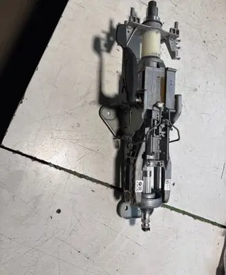 BMW 5 F10 F11 Steering wheel axle 6795345 1061187