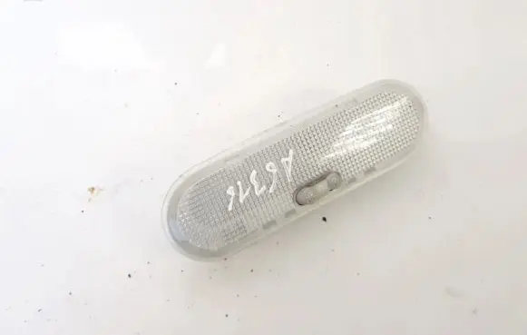 Nissan Qashqai Front seat light pk779213