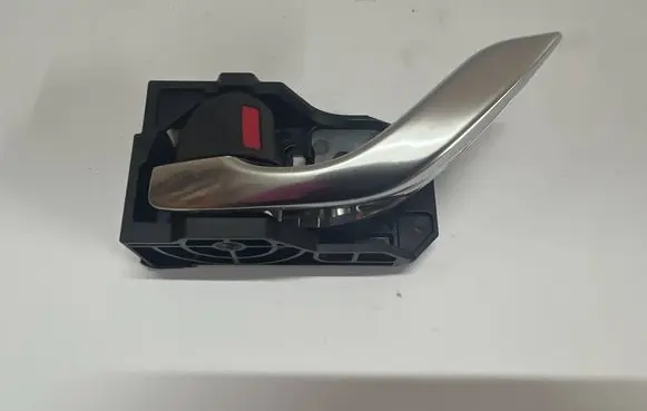 Mazda 3 III Front door interior handle T8315