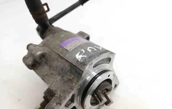 Toyota RAV 4 (XA20) Vacuum pump 0810002740