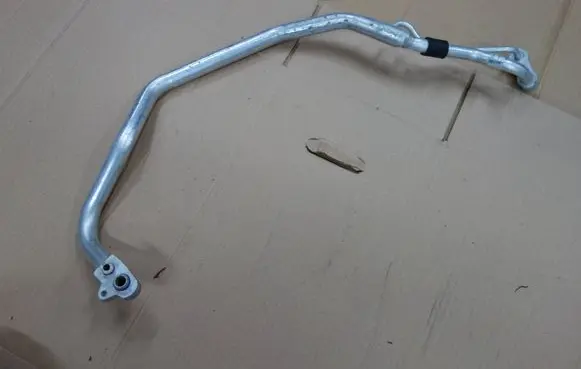 Audi Q7 4M Air conditioning (A/C) pipe/hose 4M0816738 1000540412