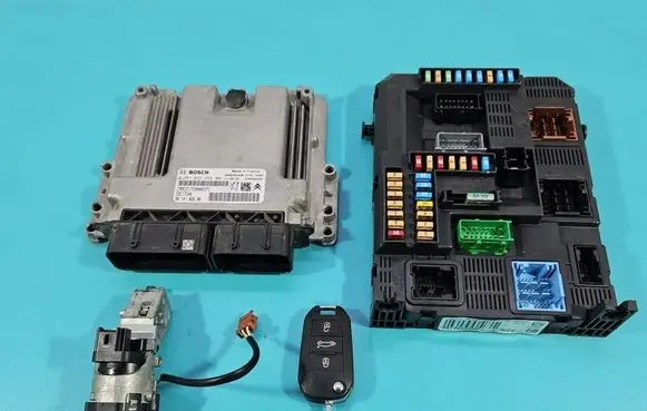 Peugeot 301 Engine control unit/module ECU 0281032456 IMPRK1586014