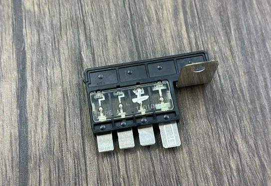 KIA Sportage Fuse 1898009700