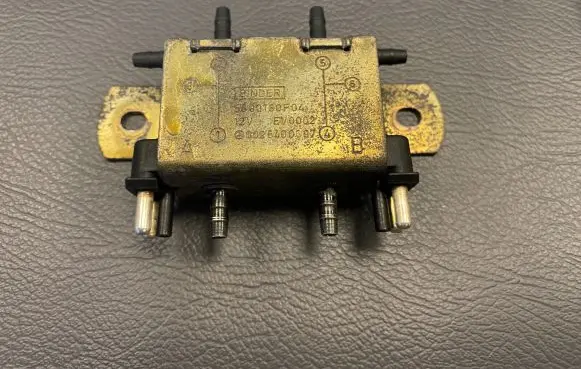 Mercedes-Benz G W461 W463 1st Gen Vacuum valve A0025400697