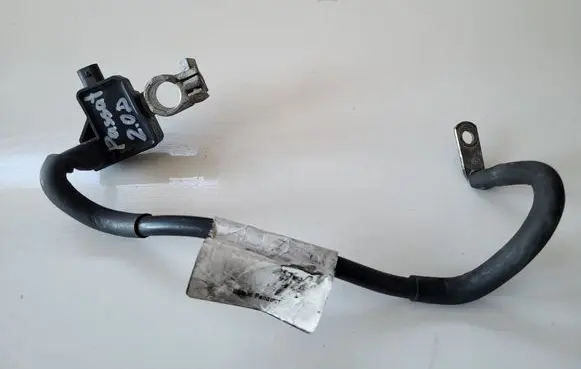 Volkswagen PASSAT B7 Negative earth cable (battery)