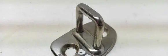 Audi A6 S6 C6 4F Front door lock loop/hook striker 8E0837033