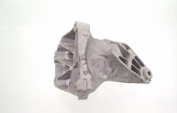 Mercedes-Benz C W204 Engine mounting bracket A6512230004