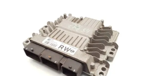 Nissan Qashqai Engine control unit/module 23710BR30A S180033108A
