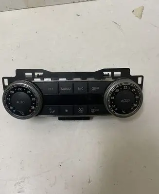 Mercedes-Benz C W204 Climate control unit A2048309885