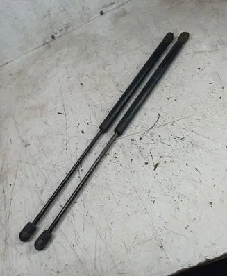 Mini One - Cooper R50 - 53 Tailgate/trunk strut/damper 