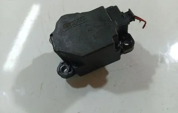 Volvo S40 Air flap motor/actuator 4NSH19E616AC