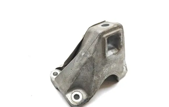 BMW 5 F10 F11 Engine mounting bracket 8777628