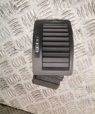 Skoda Octavia Mk2 (1Z) Dashboard side air vent grill/cover trim 1z0819701