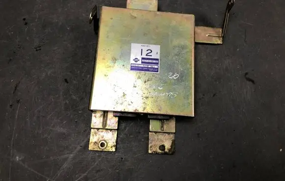 Suzuki Jimny Engine control unit/module 2371066C00 A93B71565 1X15