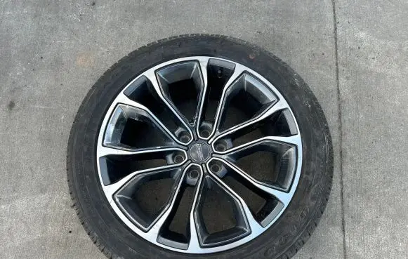 Jeep Grand Wagoneer R22 alloy rim 04755331AA