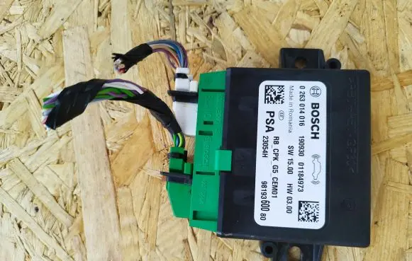 Citroen C5 Aircross Parking PDC control unit/module 9819360080