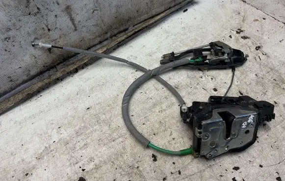 BMW 3 E46 Rear door lock