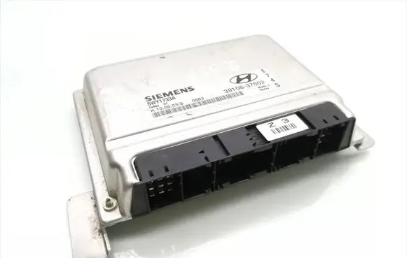 Chevrolet Lacetti Engine control unit/module 39108-37502 5WY1733A