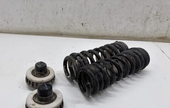 BMW M3 G80 Rear coil spring 6875395