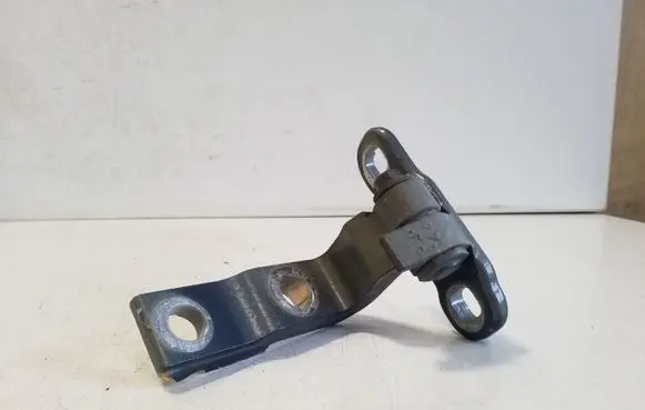 Volvo XC60 Front door upper hinge 31371553