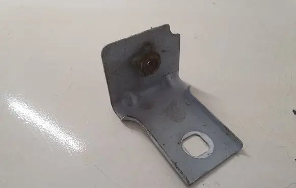 Opel Vivaro Fender mounting bracket 5032R