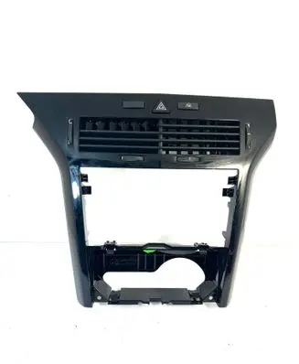 Opel Astra H Dashboard trim 331985437