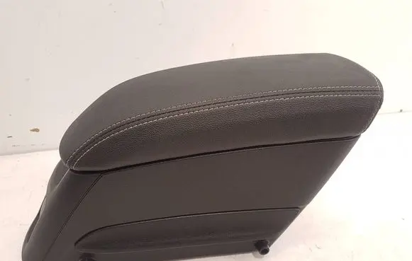Opel Meriva B Armrest 