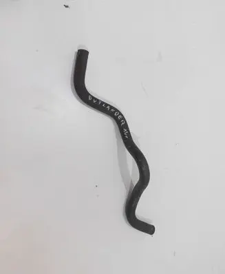 Engine coolant pipe/hose