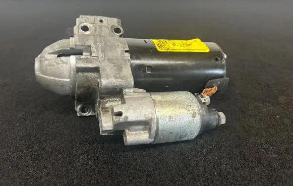 BMW 5 F10 F11 Starter motor 8506657 0001148010