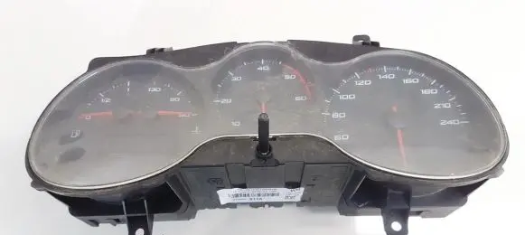Seat Altea Speedometer (instrument cluster) a2c53029632 121p0920811q