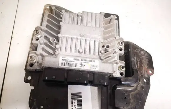 Mazda 2 Engine control unit/module 8v2112a650cd 8v21-12a650-cd