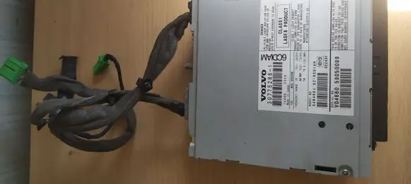 Volvo V70 CD/DVD changer 307752861