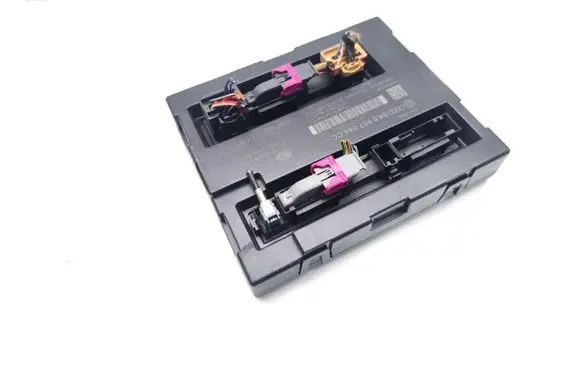 Audi A5 8T 8F Comfort/convenience module 8K0907064CC 5DK009918
