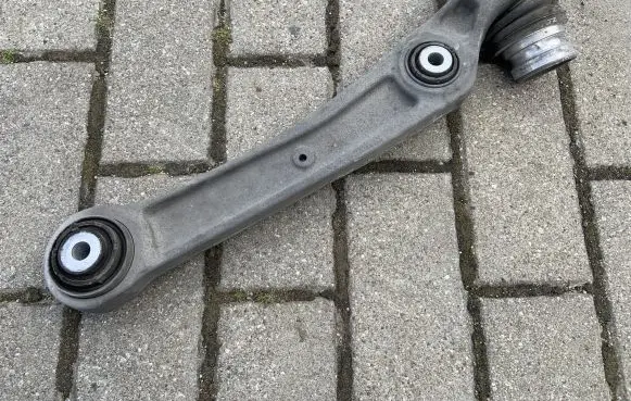 Audi Q7 4M Front lower control arm/wishbone 4M0407155C