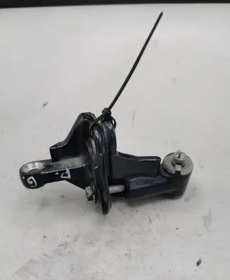 Rear door hinge set