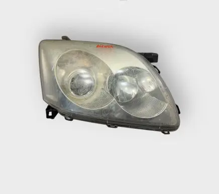 Toyota Avensis T250 Headlight/headlamp 